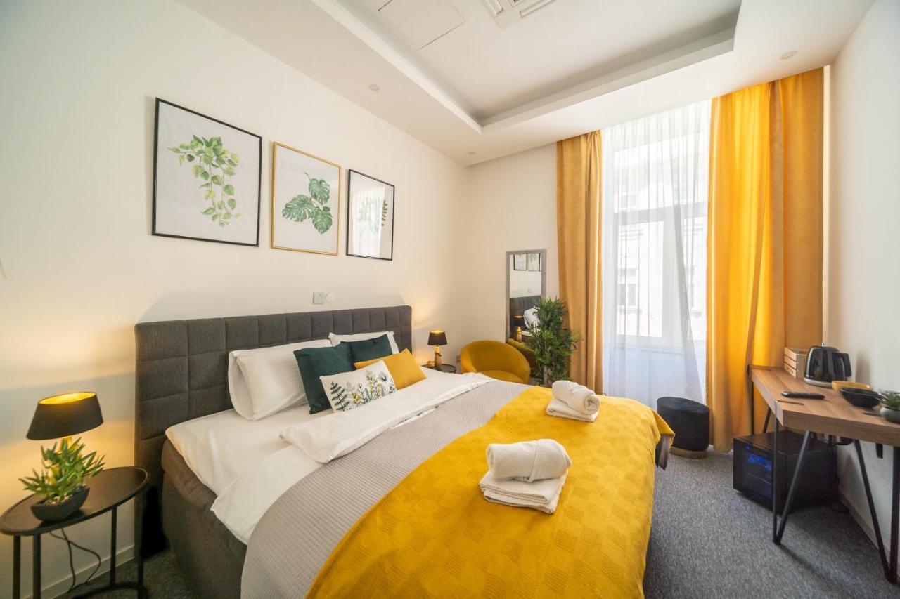 Elenas Rooms & Apartment Zagreb Exterior photo